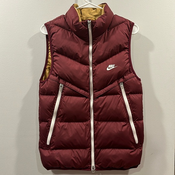 Nike Puffer Storm Fit Vest XS Maroon